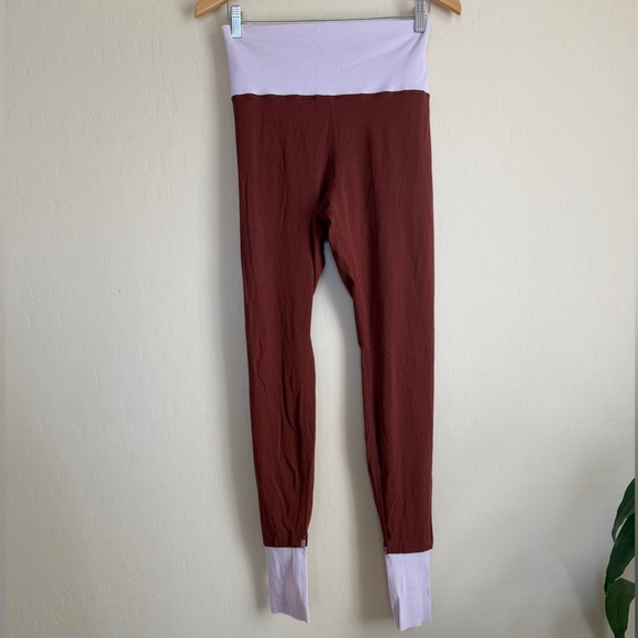 Nike Women’s High Rise Chocolate Brown Luxe Yoga Leggings Colorblock in Size XXL - Picture 2 of 13